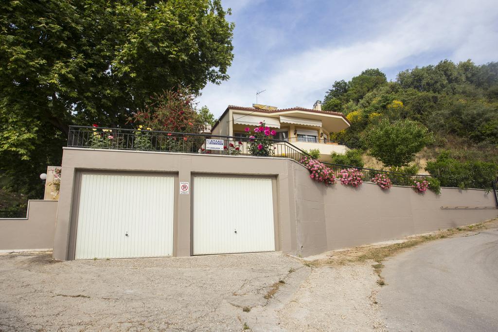 Vila Chita'S House Paralia Vrachou Exteriér fotografie